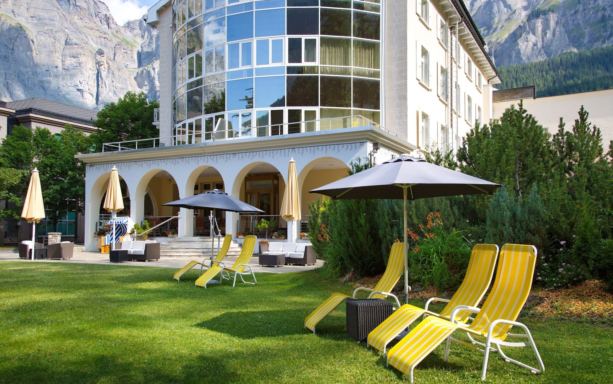 De France By Thermalhotels Лойкербад Экстерьер фото